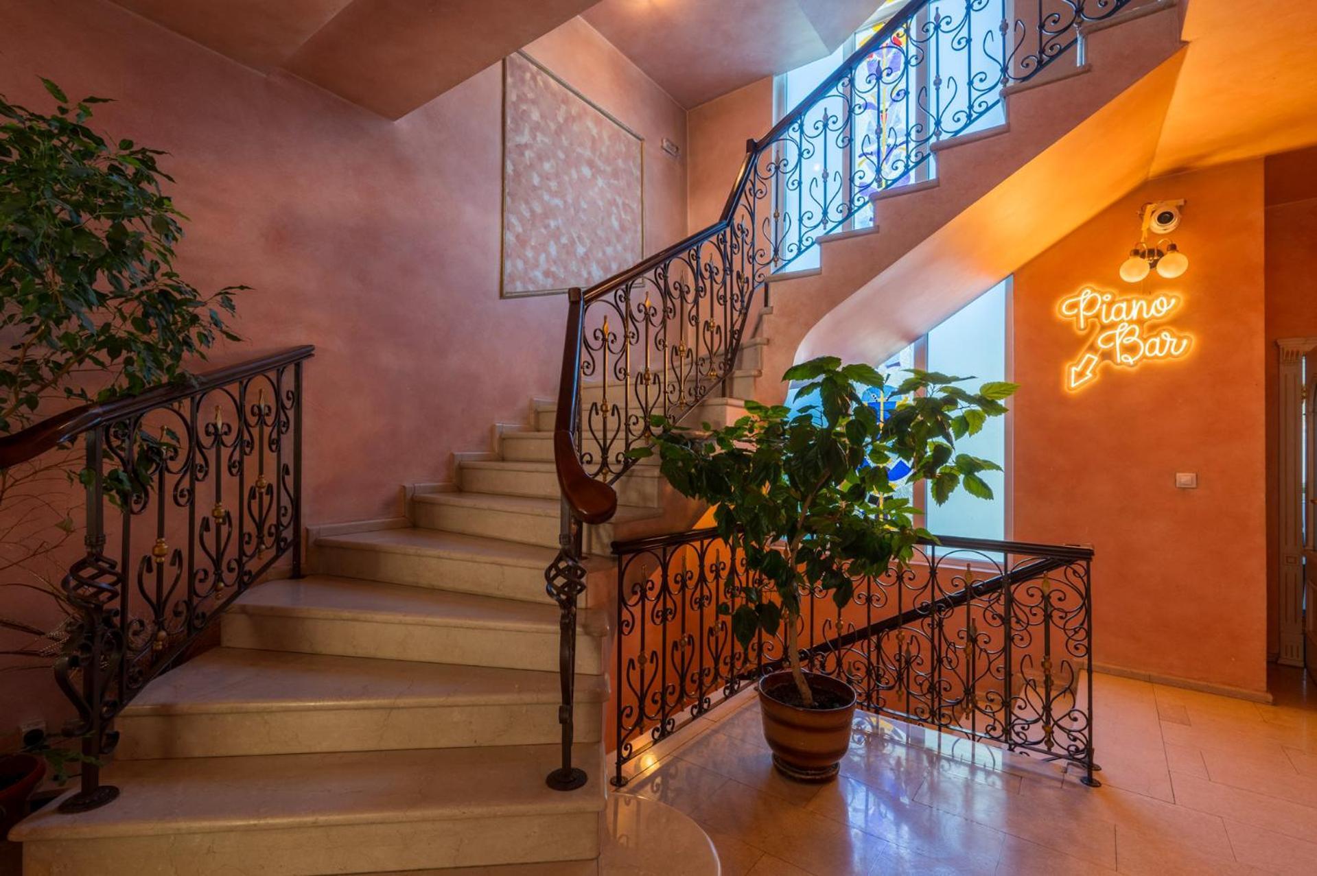 Family Hotel Lazur Kyustendil Luaran gambar
