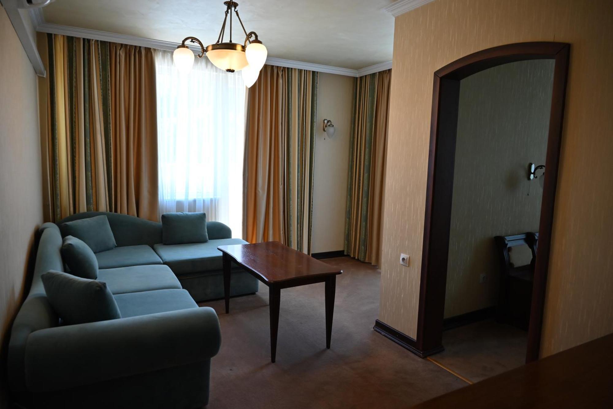 Family Hotel Lazur Kyustendil Luaran gambar