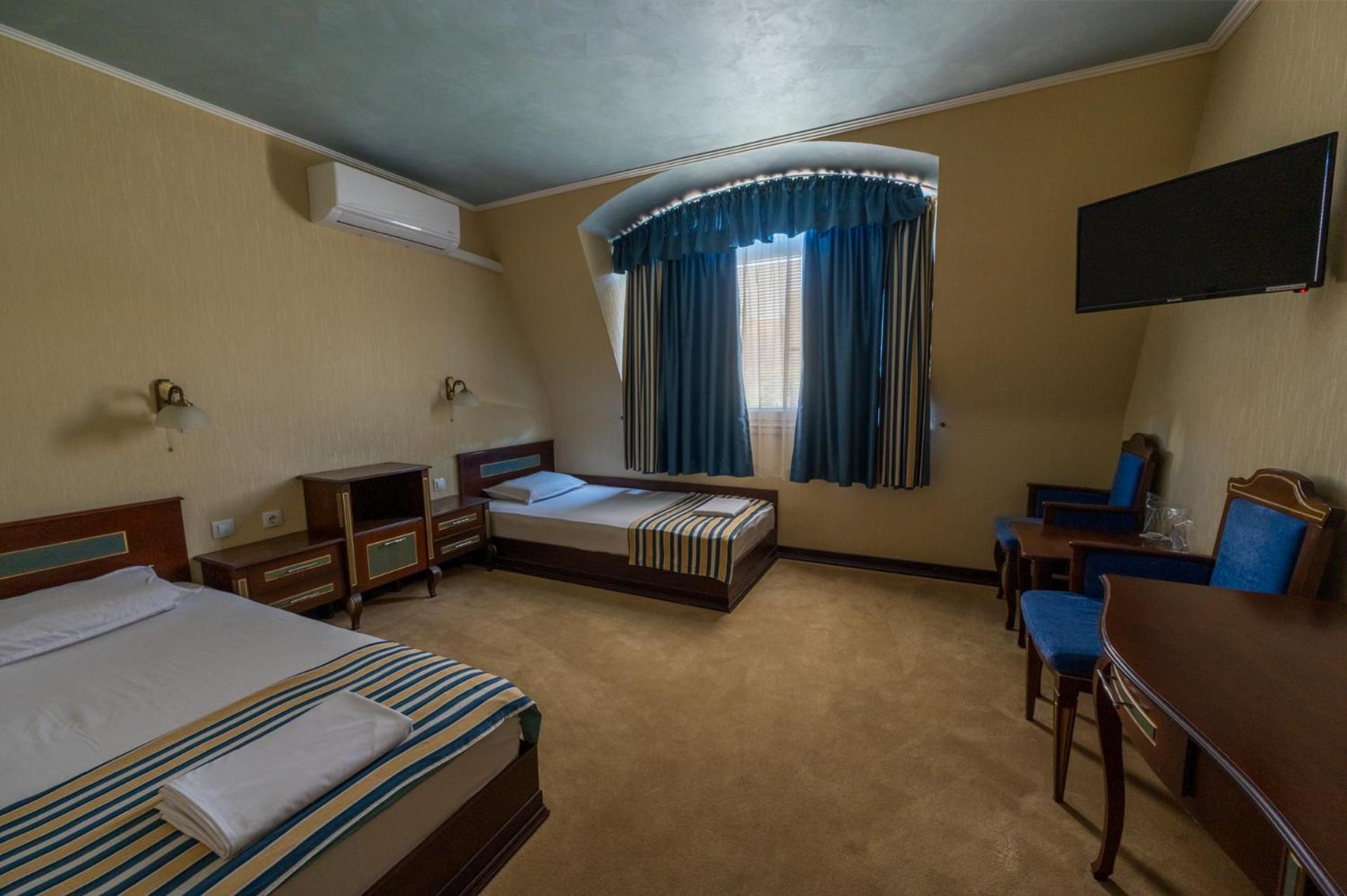 Family Hotel Lazur Kyustendil Luaran gambar
